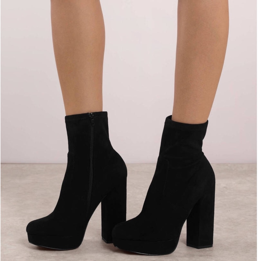 Steve Madden Stardust Black Suede Booties